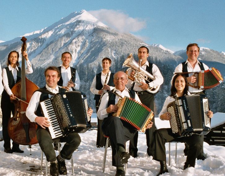 Huusmusig Kollegger - grösste musizierende Familie der Schweiz